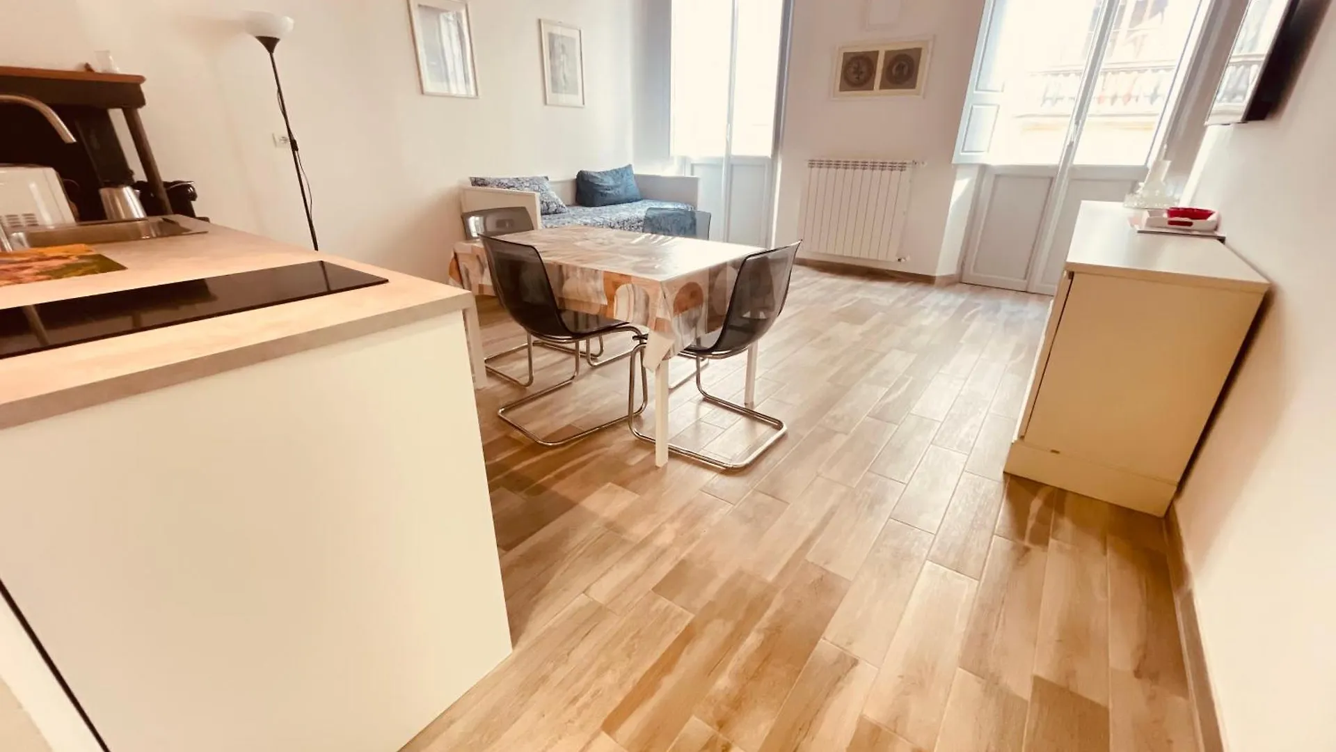 مبيت وإفطار فلورنس Residenza Cavour